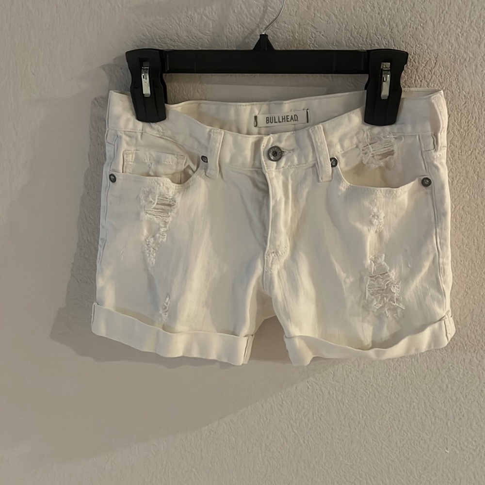 Bullhead Distressed Cuffed Shorts, Size 3 Juniors